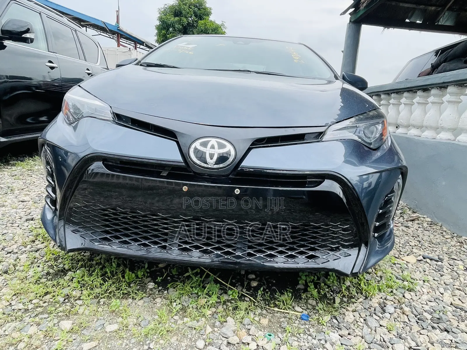 Toyota Corolla LE 4dr Sedan (1.8L 4cyl CVT) 2017 Gray