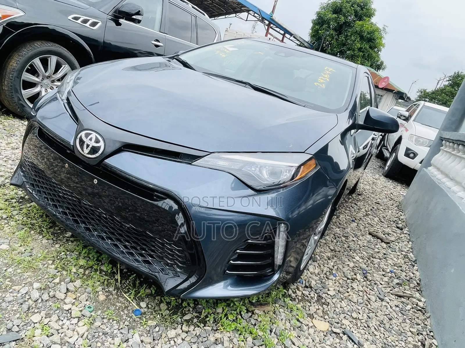 Toyota Corolla LE 4dr Sedan (1.8L 4cyl CVT) 2017 Gray