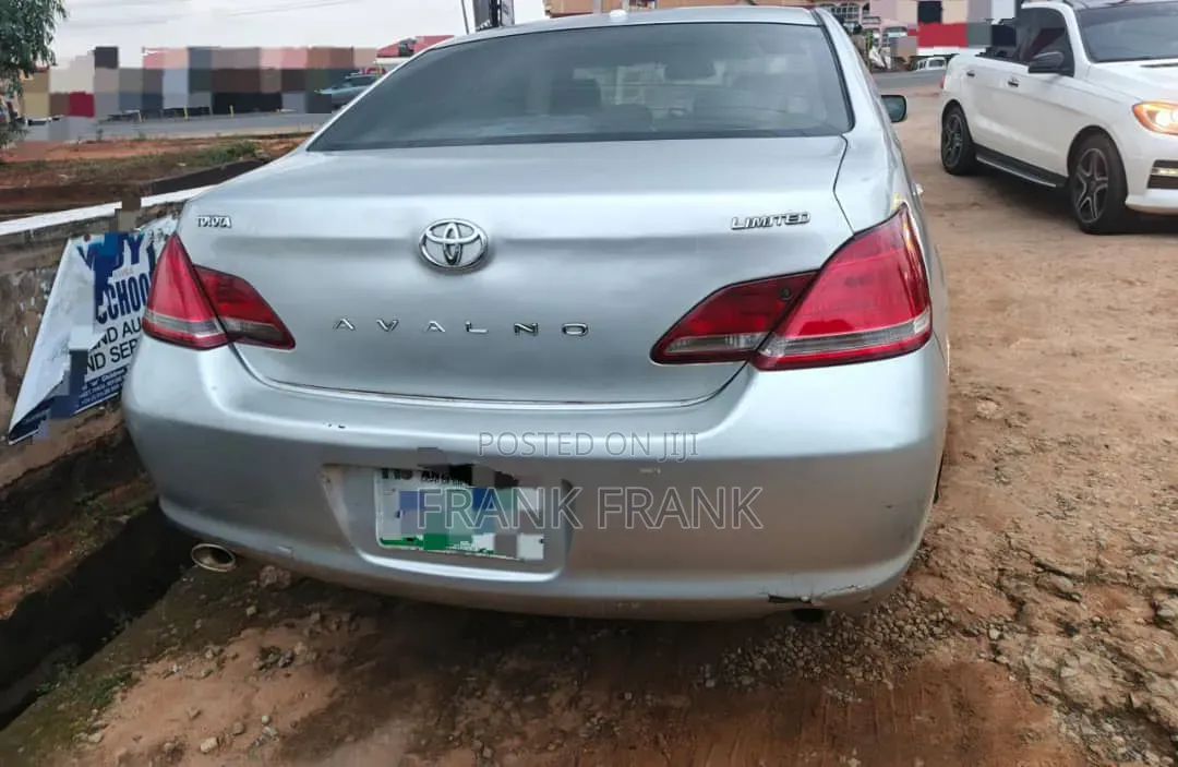 Toyota Avalon 2009 Silver