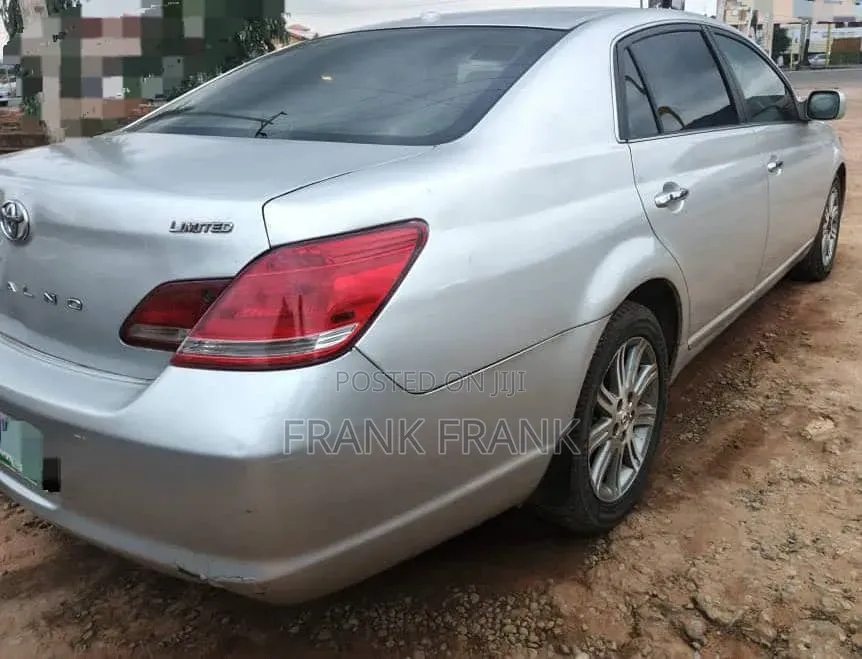 Toyota Avalon 2009 Silver