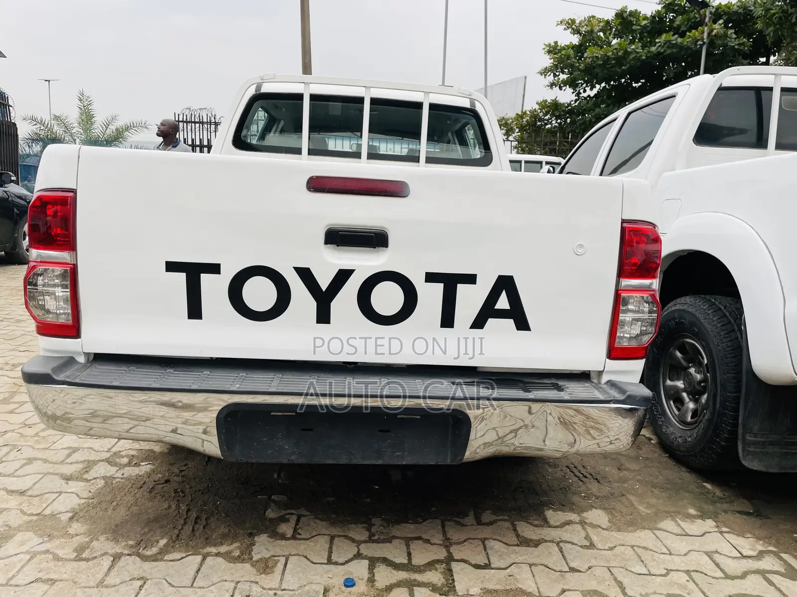Toyota Hilux 2.0 VVT-i 2011 White