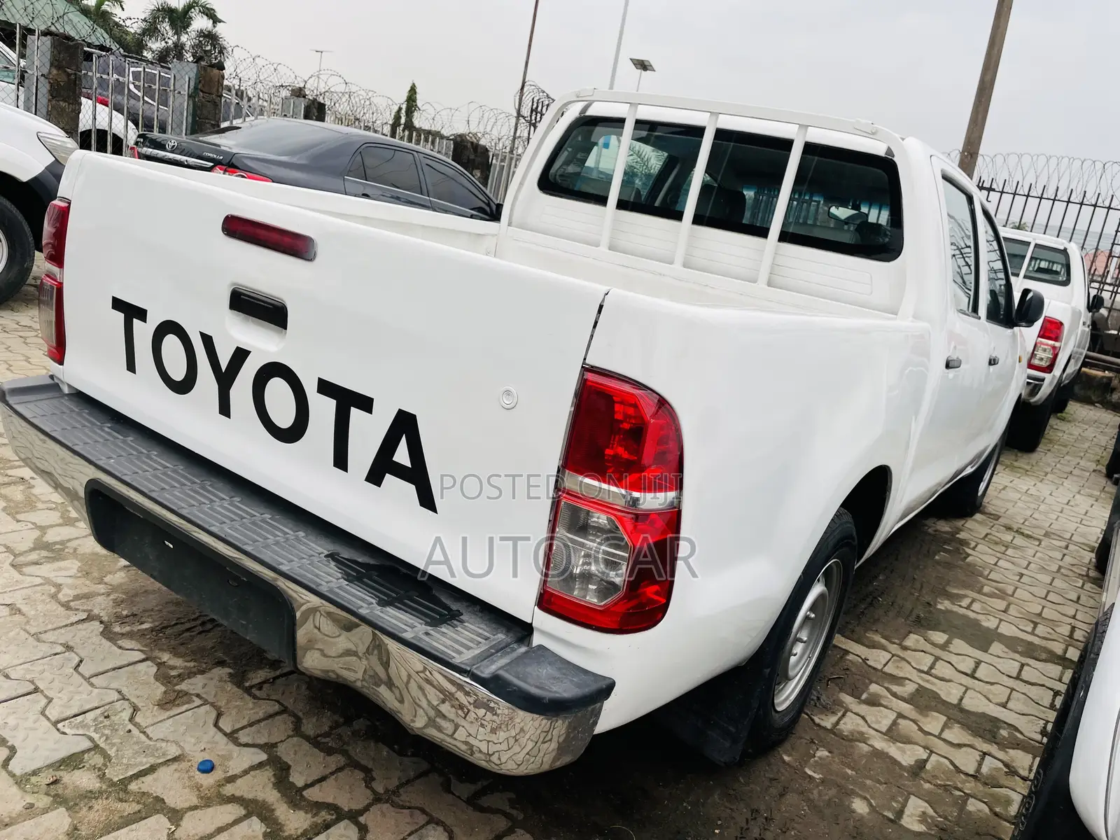 Toyota Hilux 2.0 VVT-i 2011 White