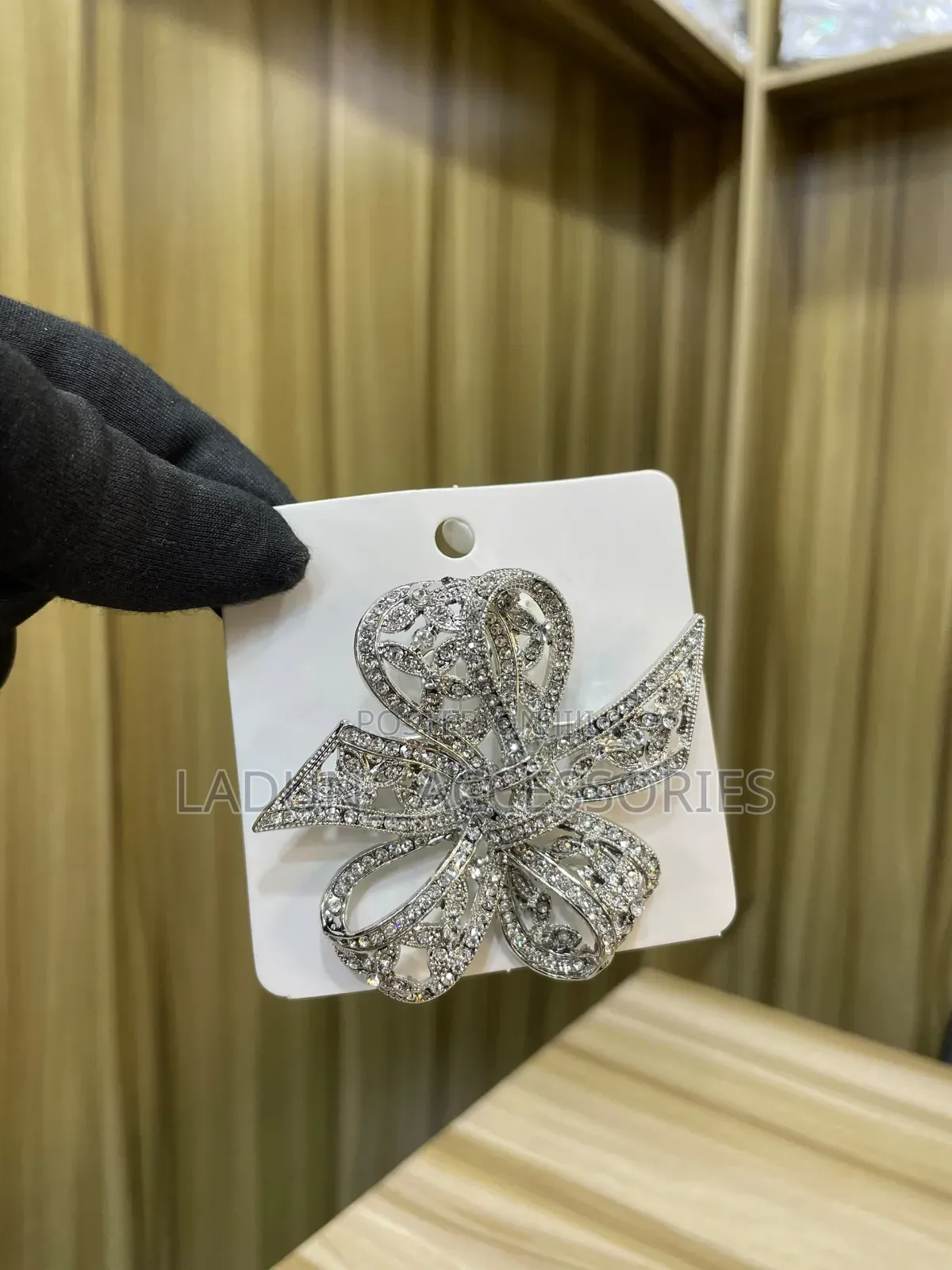 Bowknot Crystal Brooch