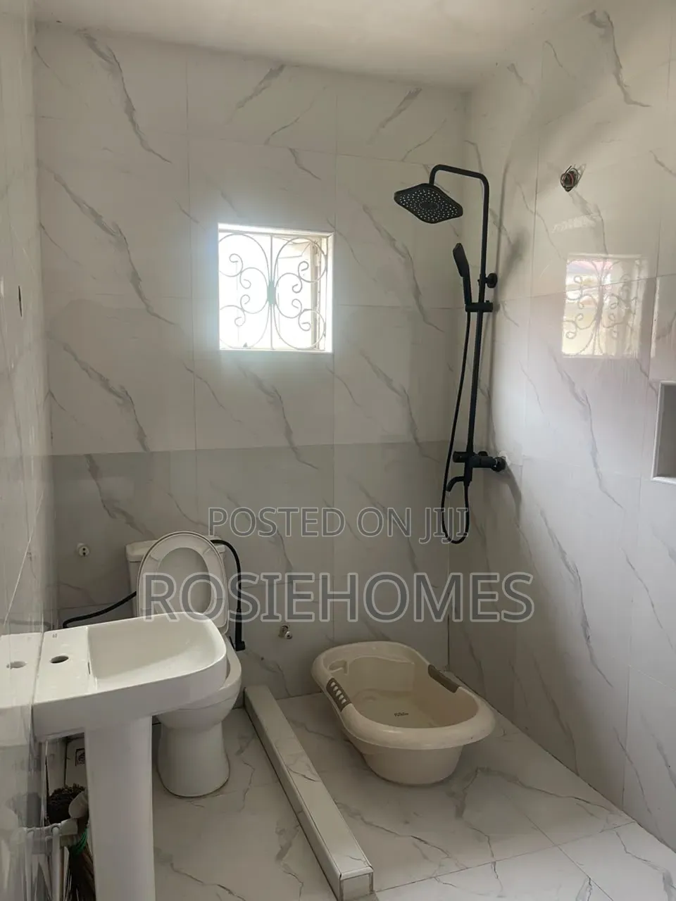 3bdrm Duplex in Meridian Park Estate, Awoyaya for sale