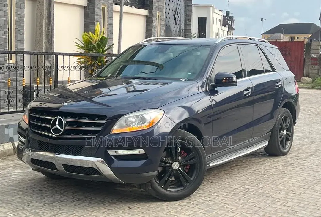 Mercedes-Benz M Class 2012 Blue