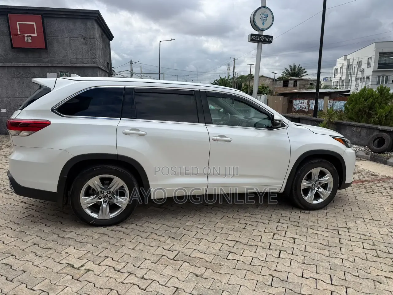 Toyota Highlander Limited 4x4 V6 (3.5L 6cyl 8A) 2017 White