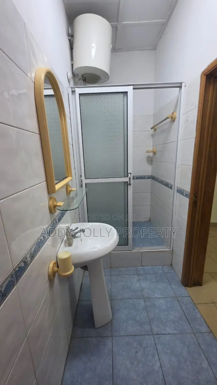 3 Bedroom Detached Bungalow in Sparklight Estate at Opic