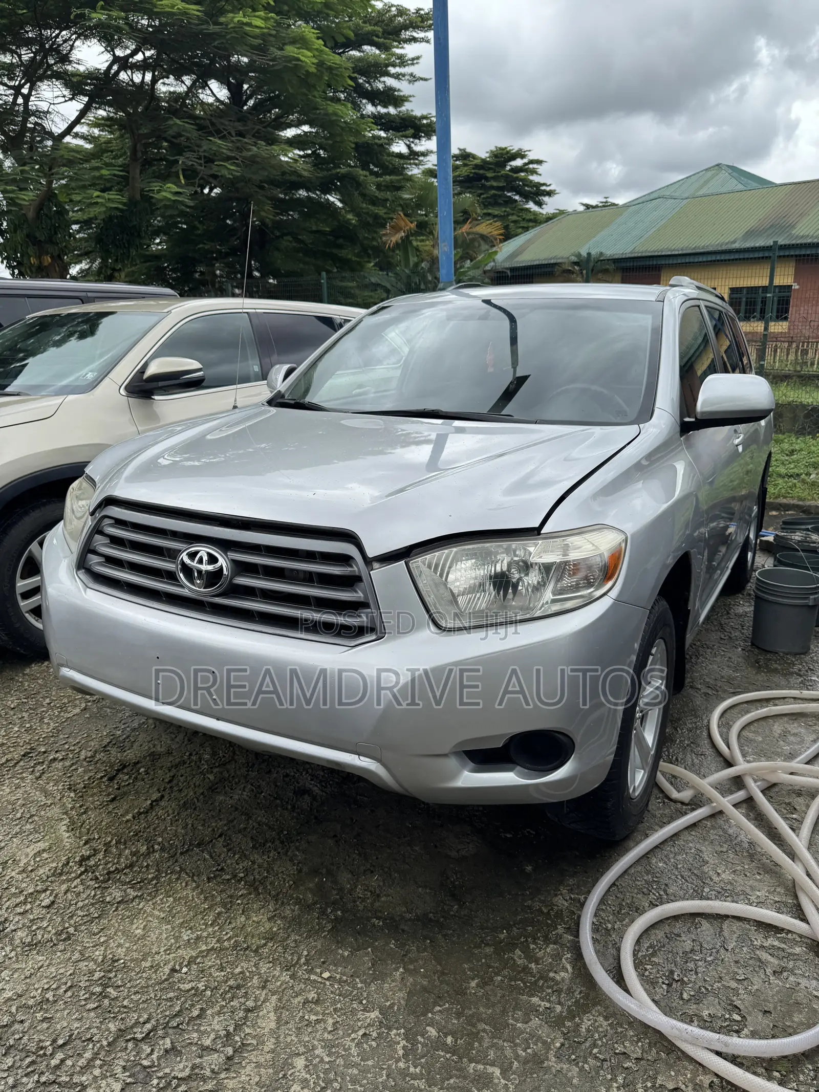 Toyota Highlander 2010 Silver