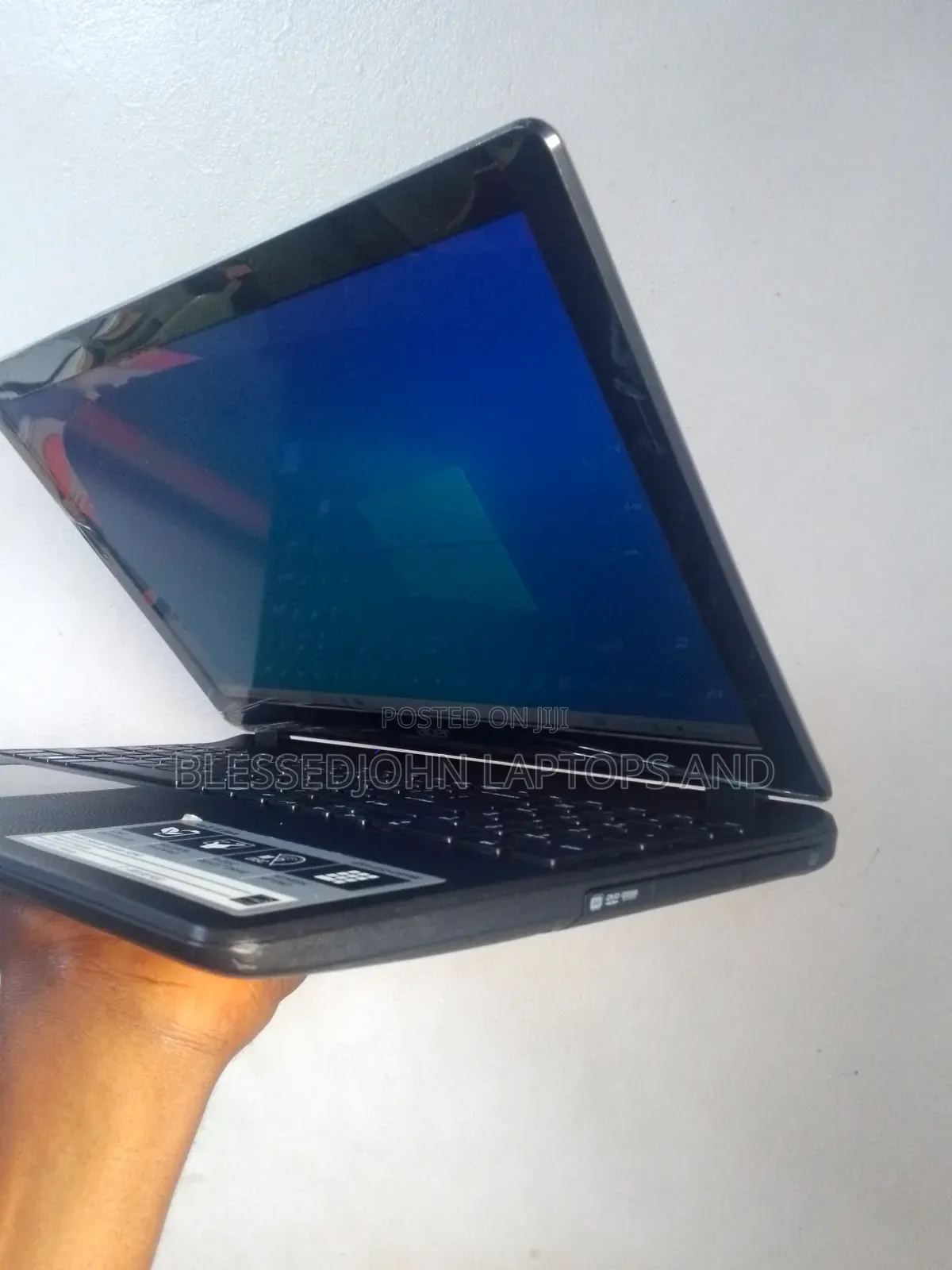 Laptop Acer Aspire ES1-512 8GB Intel Celeron HDD 320GB
