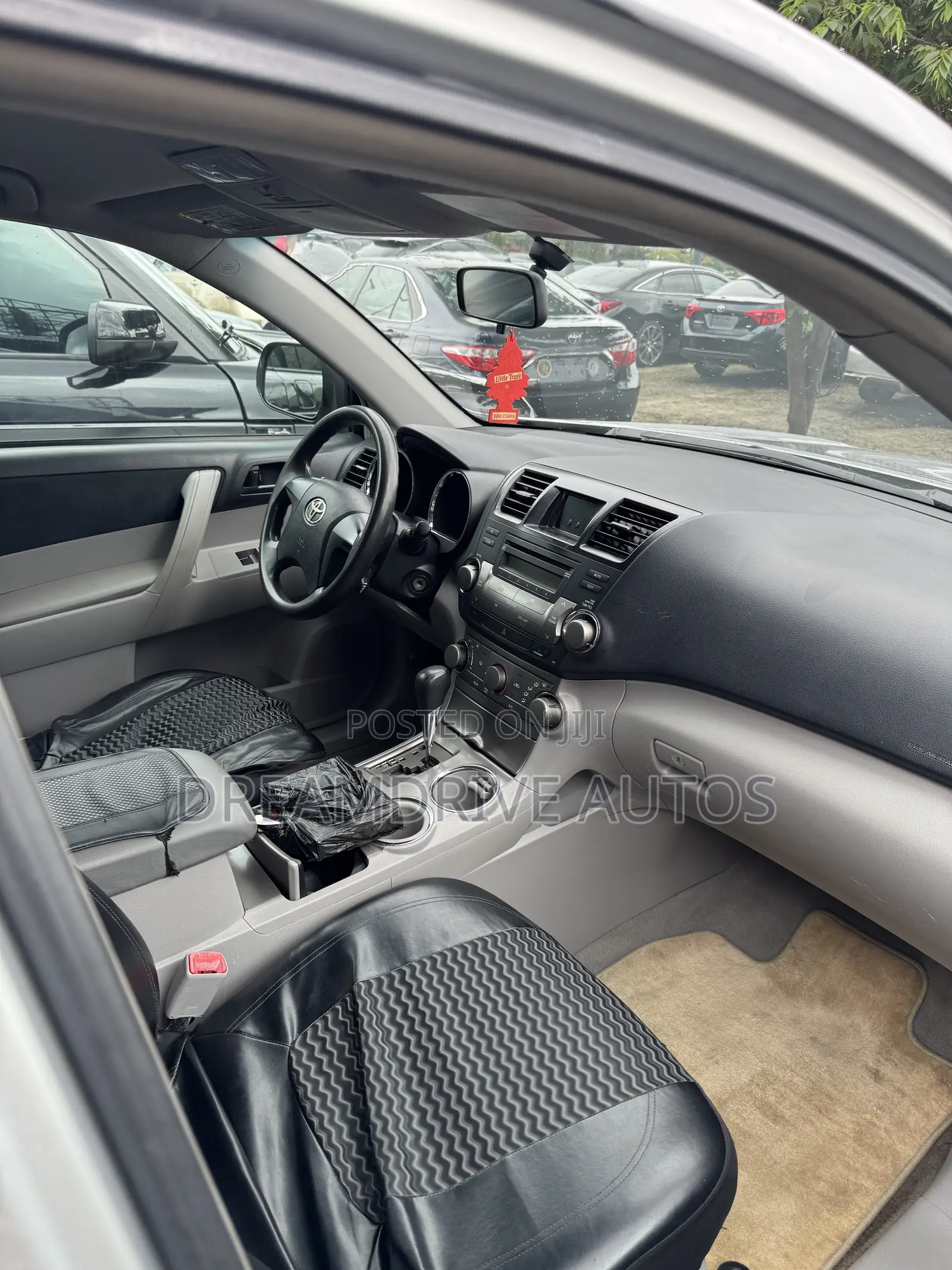 Toyota Highlander 2010 Silver