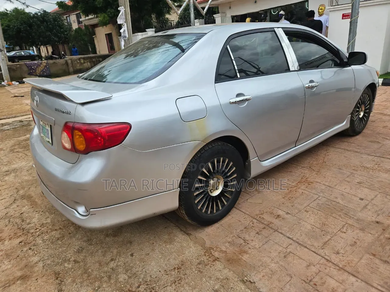 Toyota Corolla 2010 Silver