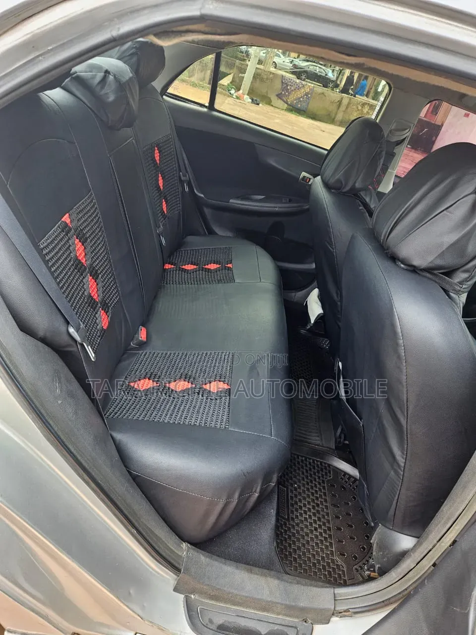 Toyota Corolla 2010 Silver
