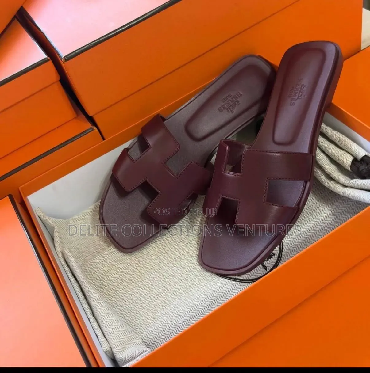 Luxury Update Original Hermes Oran Leather Sandal in Burgundy
