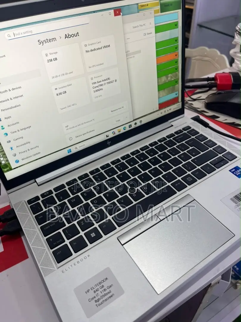 Laptop HP EliteBook 840 G8 8GB Intel Core i7 SSD 256GB