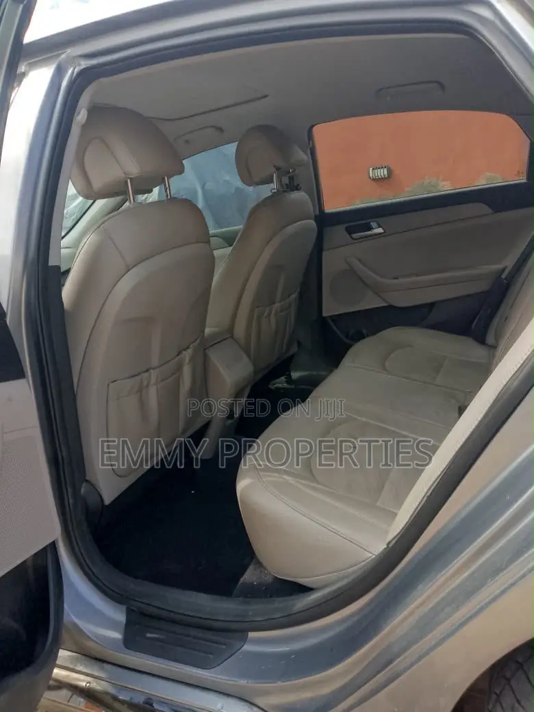 Hyundai Sonata SE 2016 Silver