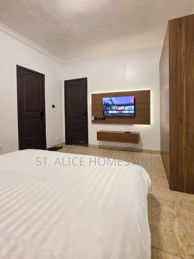 Jarvis Whiteoak 2 Bedroom Apartment With Gym and Tennis Court