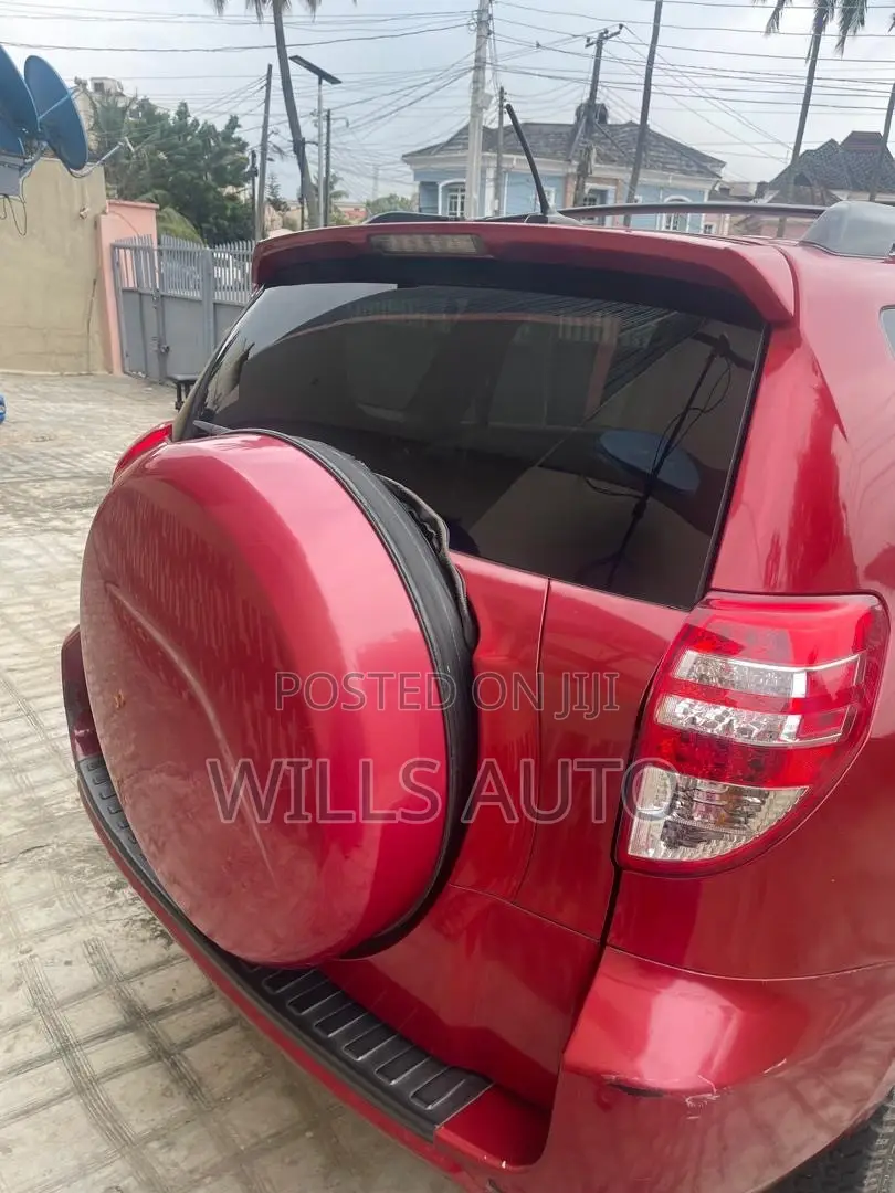 Toyota RAV4 2009 Red