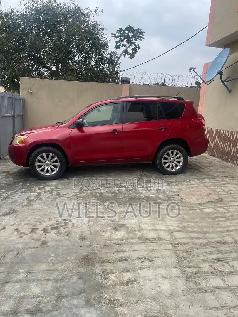 Toyota RAV4 2009 Red