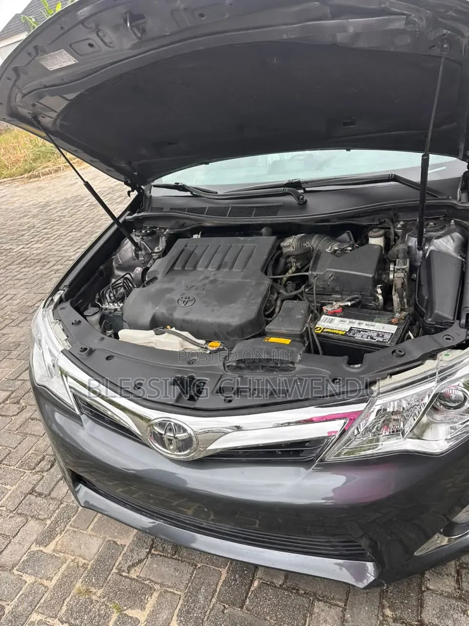 Toyota Camry XLE V6 4dr Sedan (3.5L 6cyl 6A) 2013 Gray