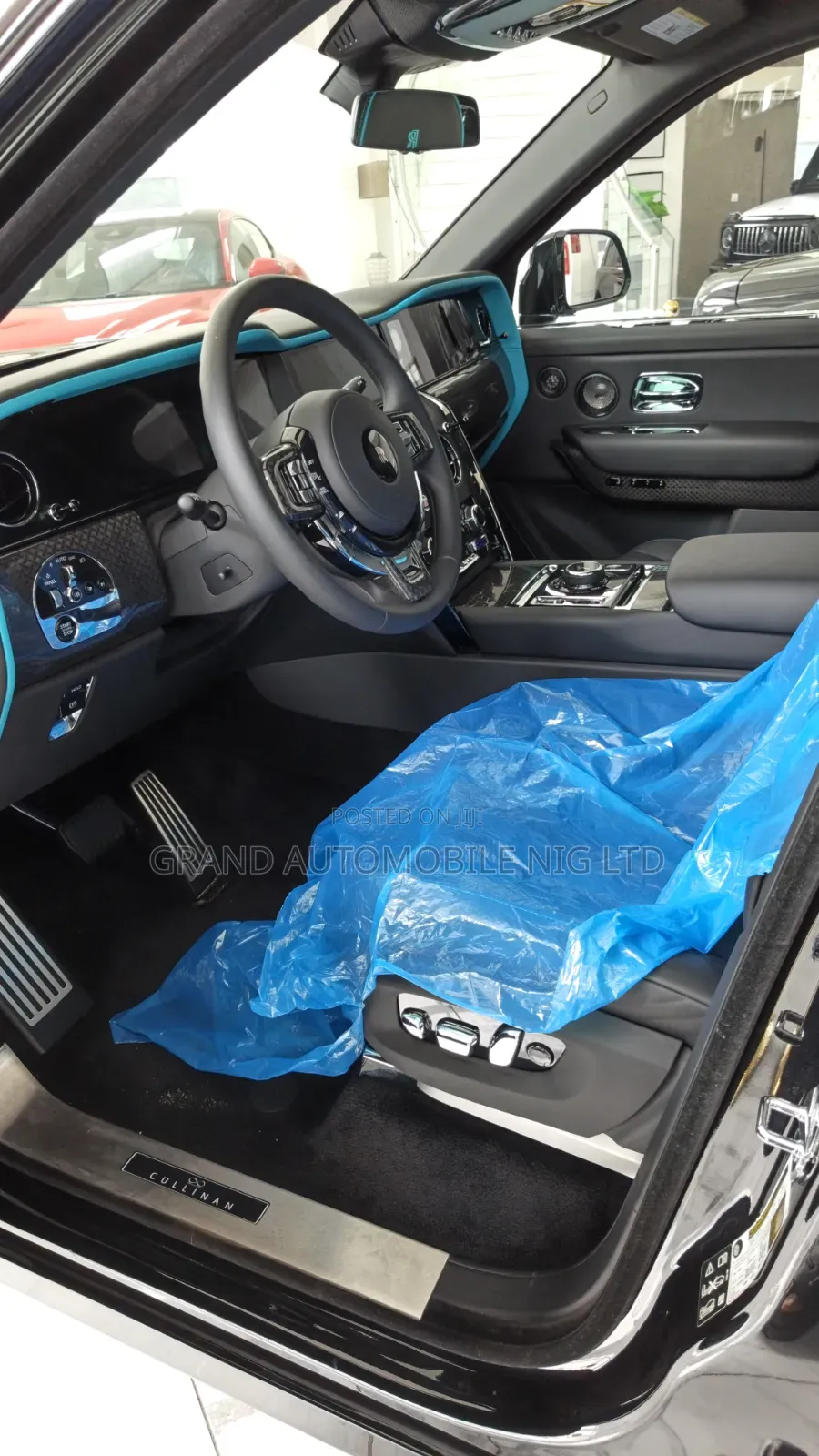 New Rolls-Royce Cullinan 2026 Black