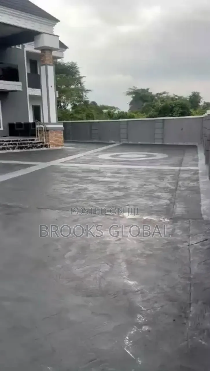 5bdrm Duplex in Warri for sale