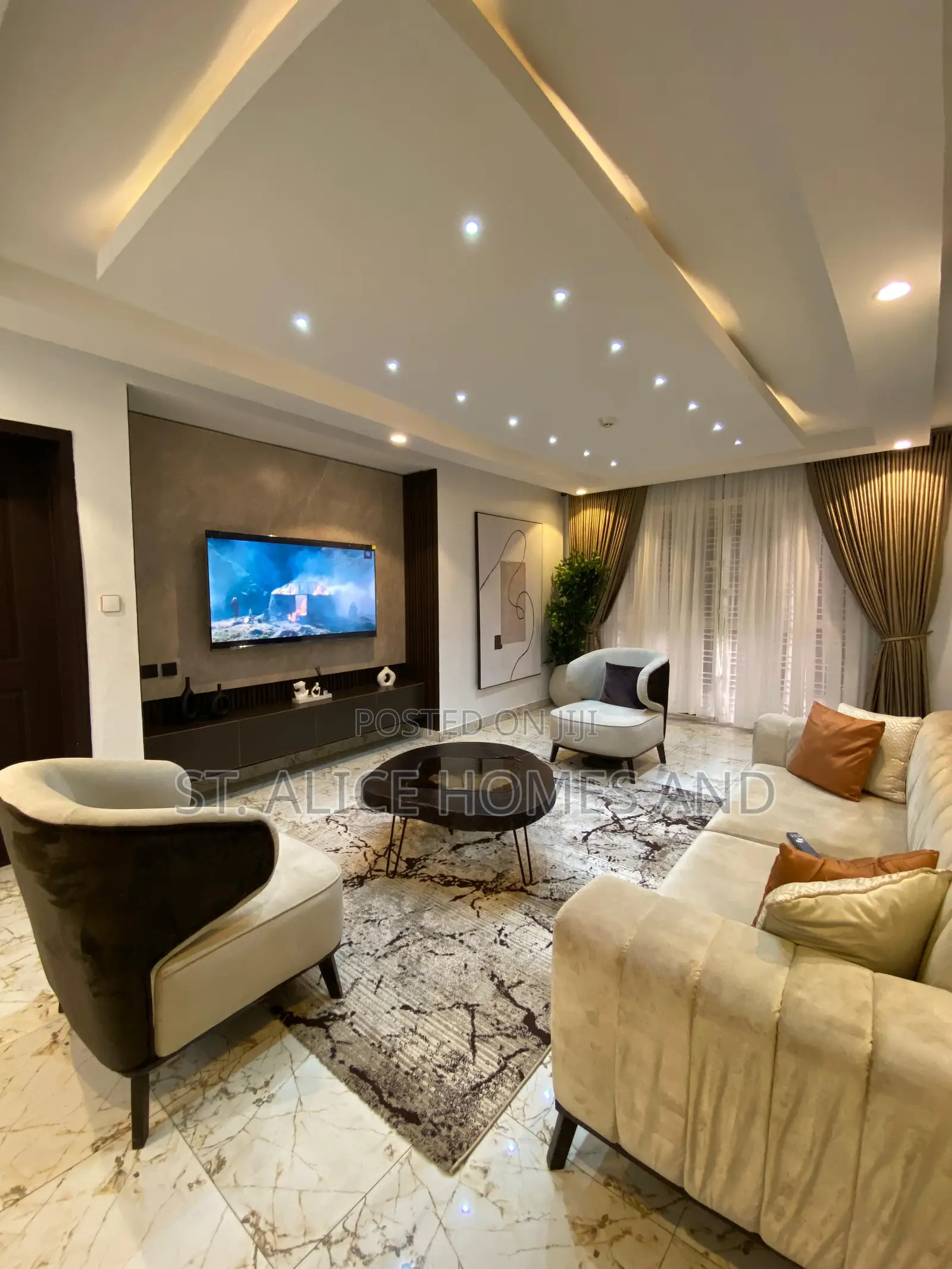Jarvis Amazon 3 Bedroom Apartment With Gym and Tennis Court