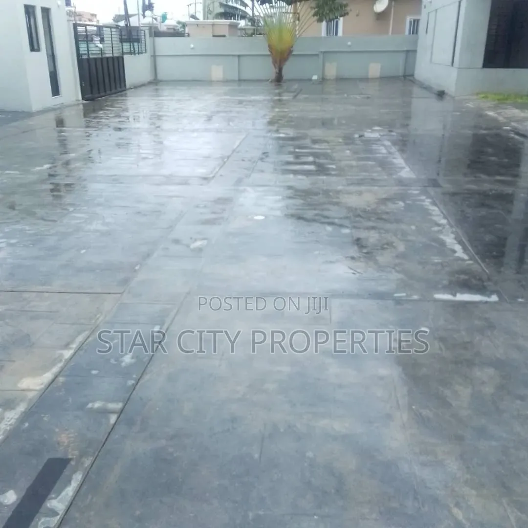 4bdrm Duplex in Phase 1 for rent