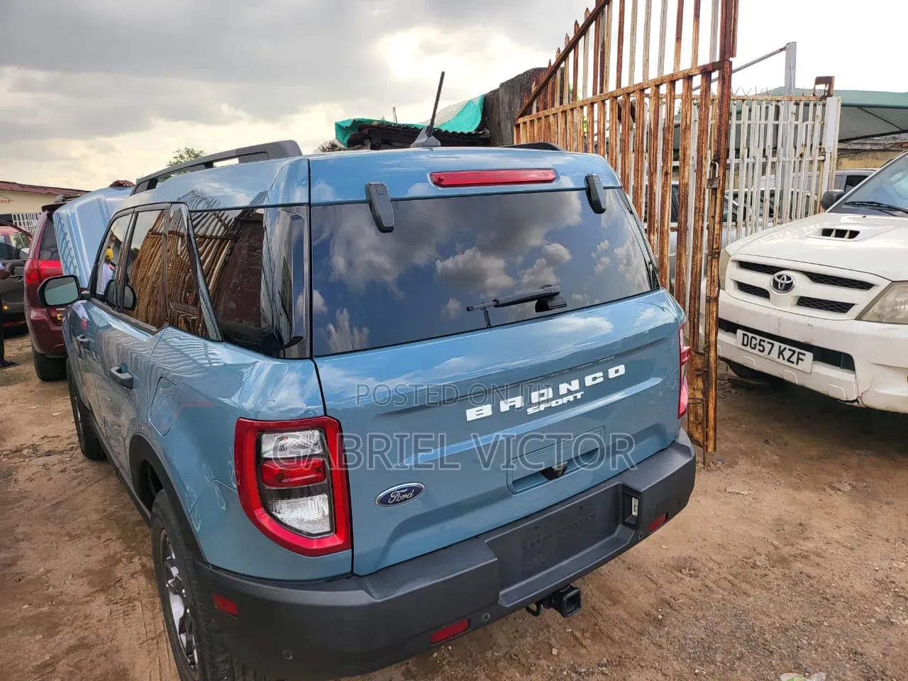 Ford Bronco 2022 Blue