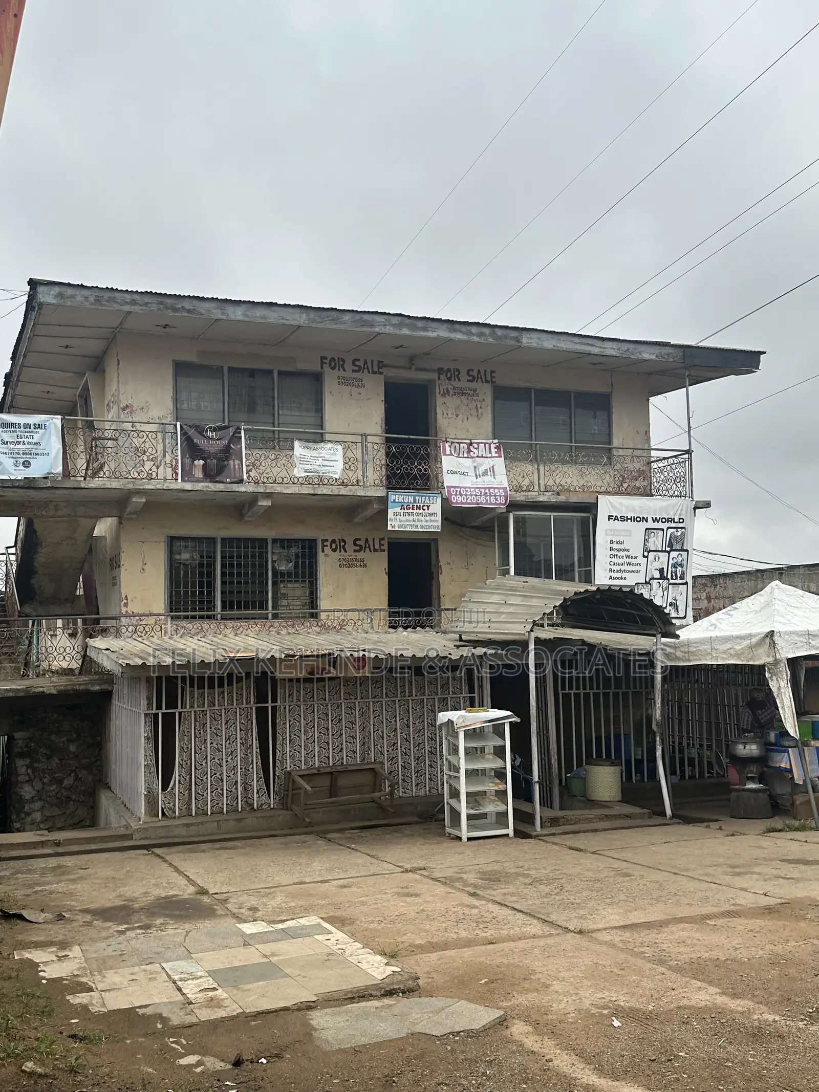 20bdrm Block of Flats in Fatima Bus Stop, Apata for sale
