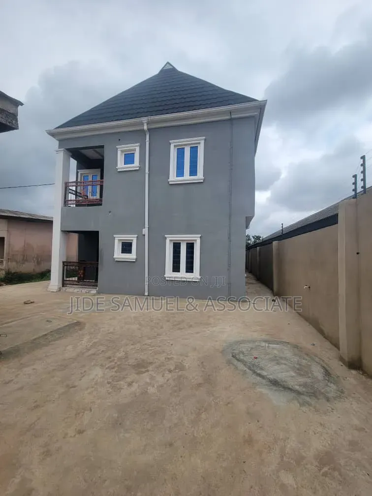 Furnished 2bdrm Block of Flats in Ipaja / Ipaja for rent