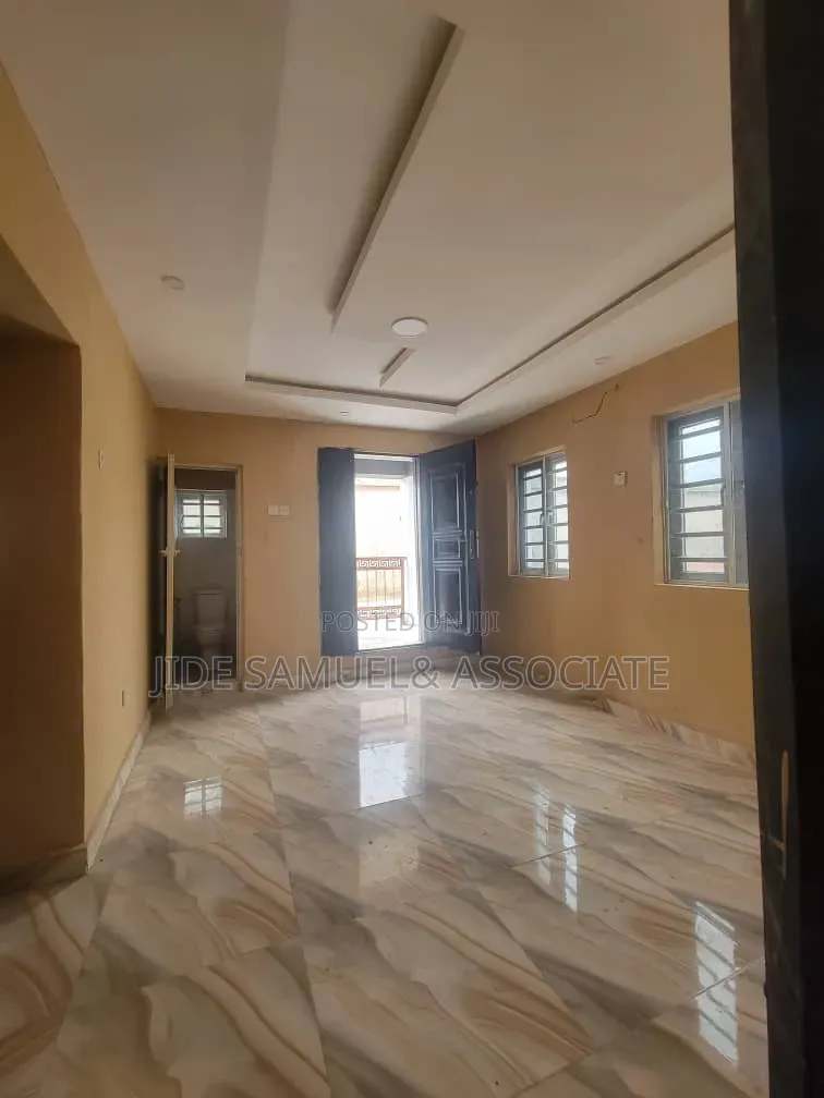 Furnished 2bdrm Block of Flats in Ipaja / Ipaja for rent
