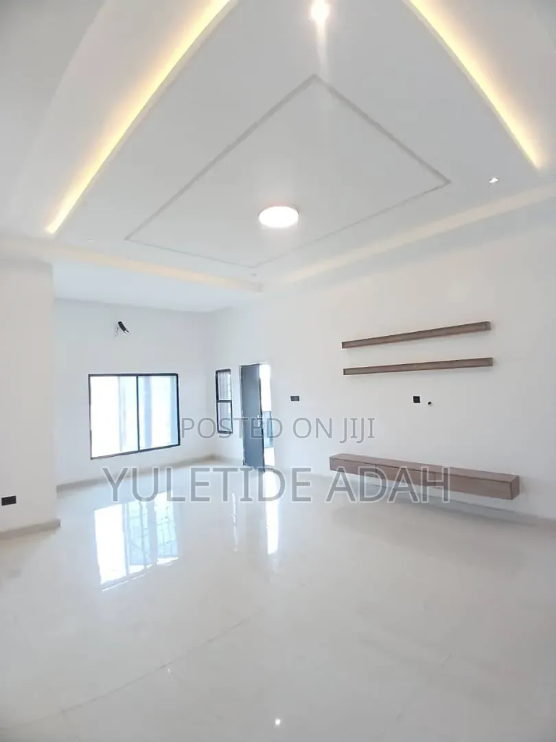 2bdrm Block of Flats in Wuye for rent