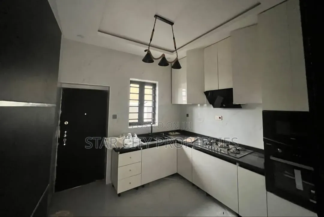 4bdrm Townhouse / Terrace in Olowora, GRA Phase 1 for rent