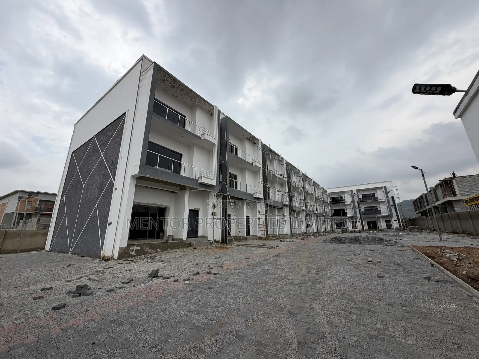 4bdrm Duplex in Jahi for sale