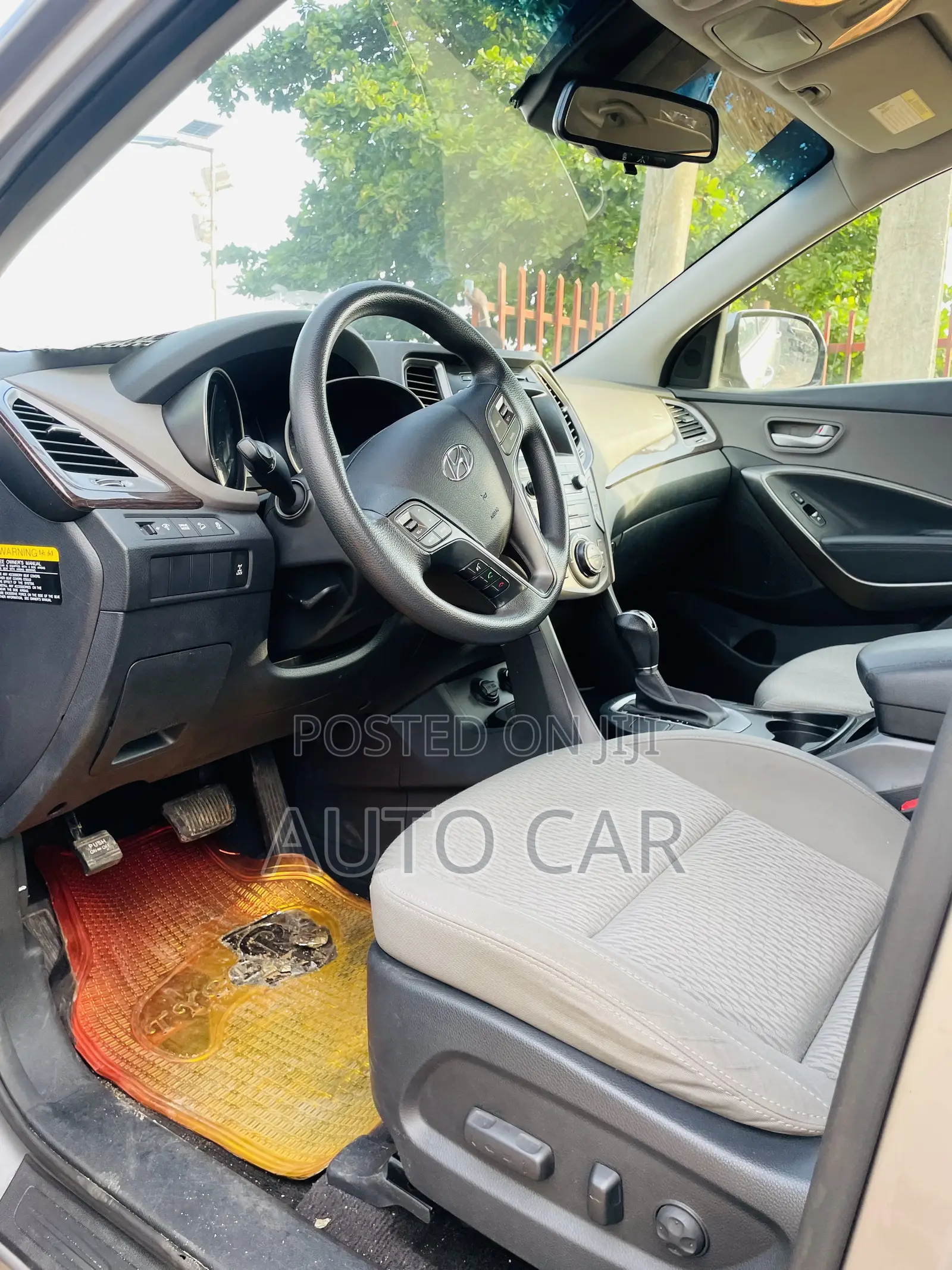Hyundai Santa Fe 2017 White