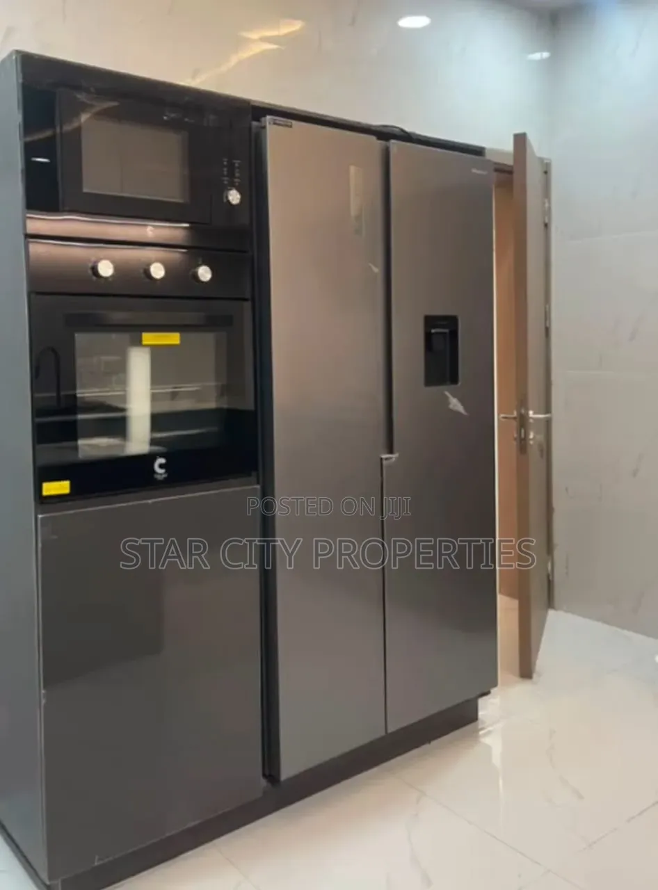 3bdrm Apartment in Ikeja Gra Lagos for rent