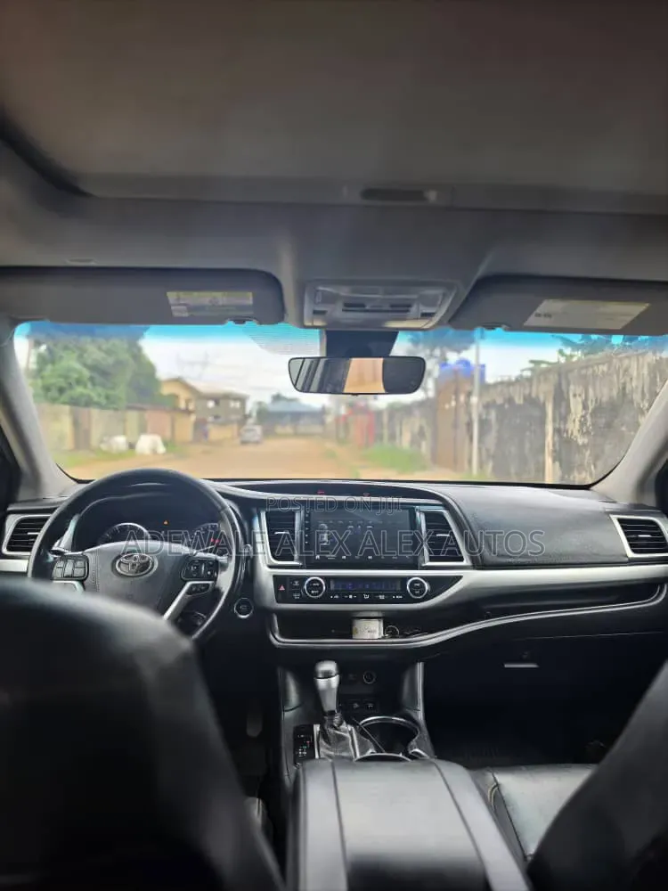 Toyota Highlander 2019 Gray