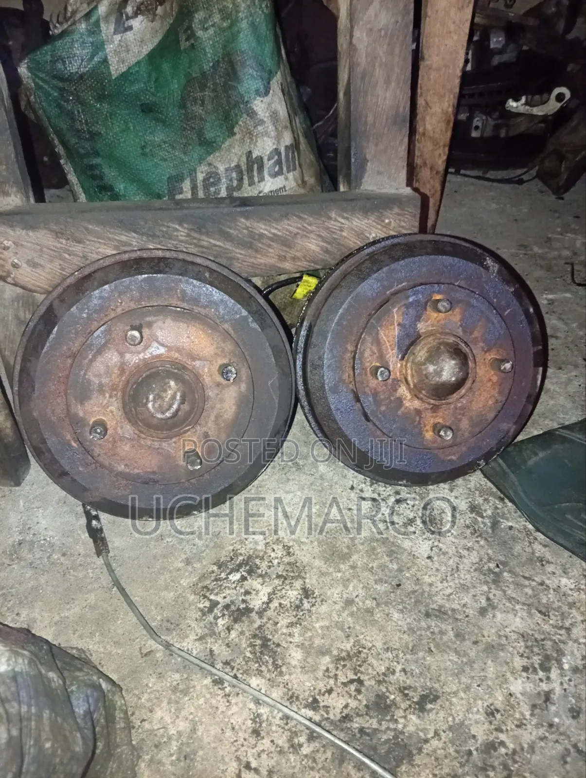 Back Hub Ford Focus 2003