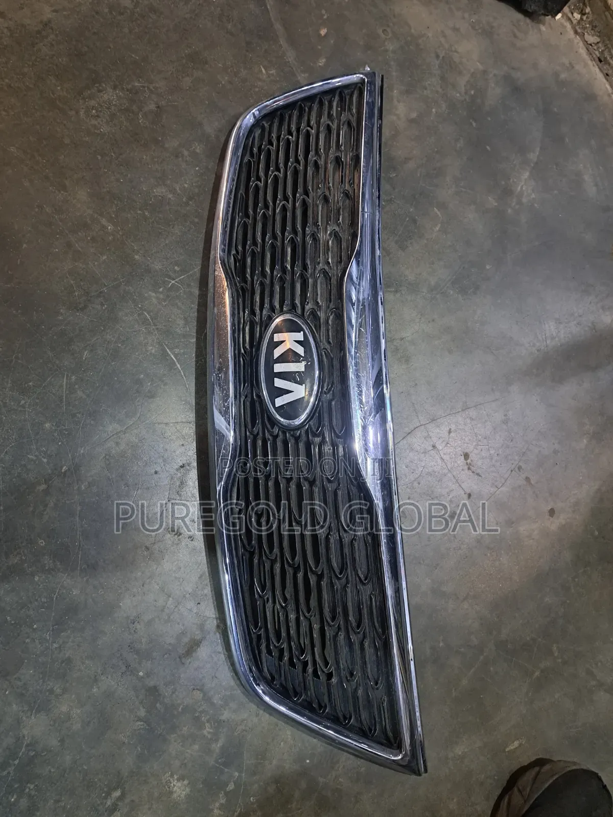 2014 Model Sorento Front Grille