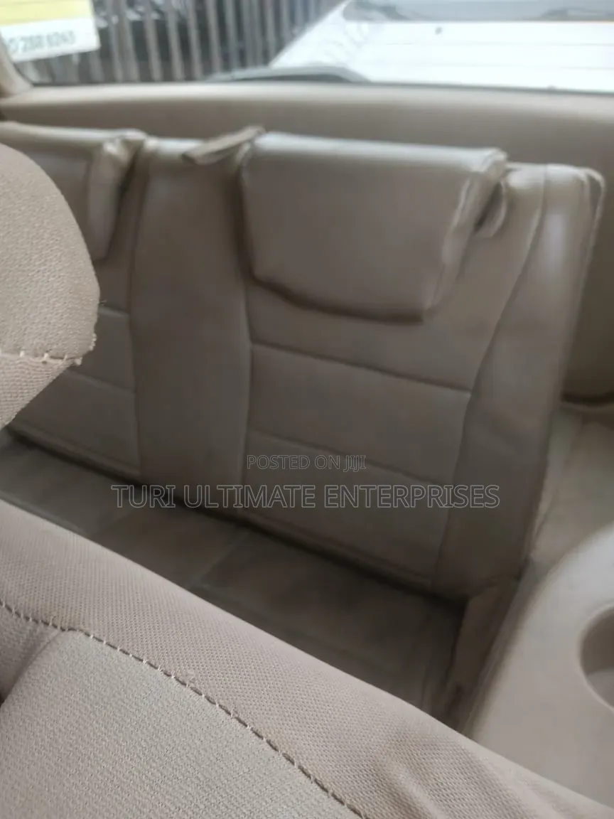 Toyota Highlander 2005 Gold