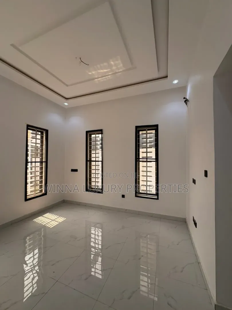 6bdrm Duplex in Apo Resettlement for sale