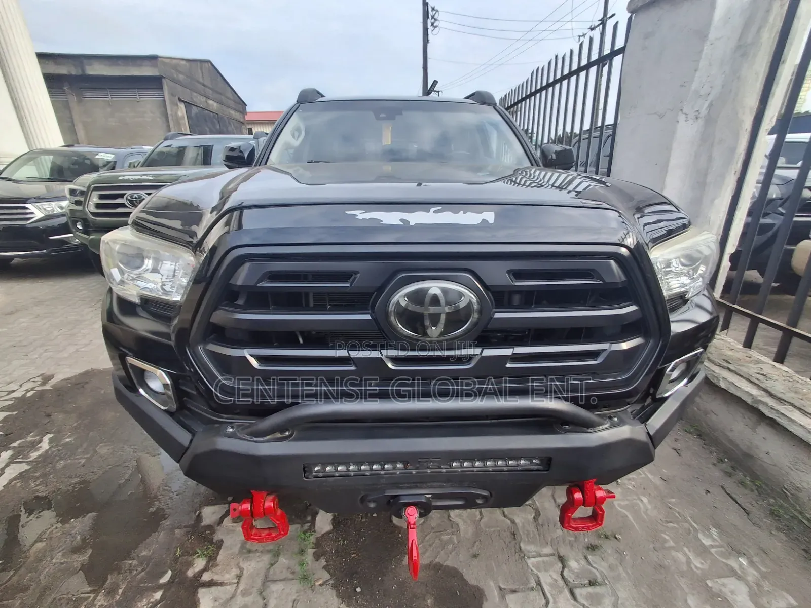 Toyota Hilux 2018 Black
