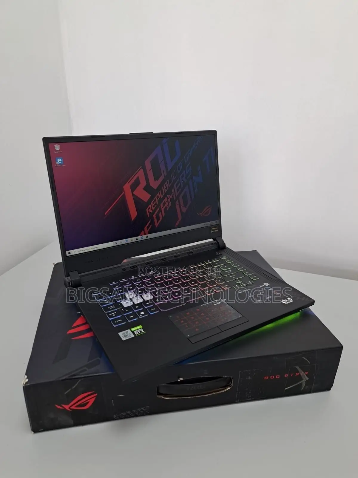 New Laptop Asus ROG Zephyrus G16 32GB Intel Core i9 SSD 1T