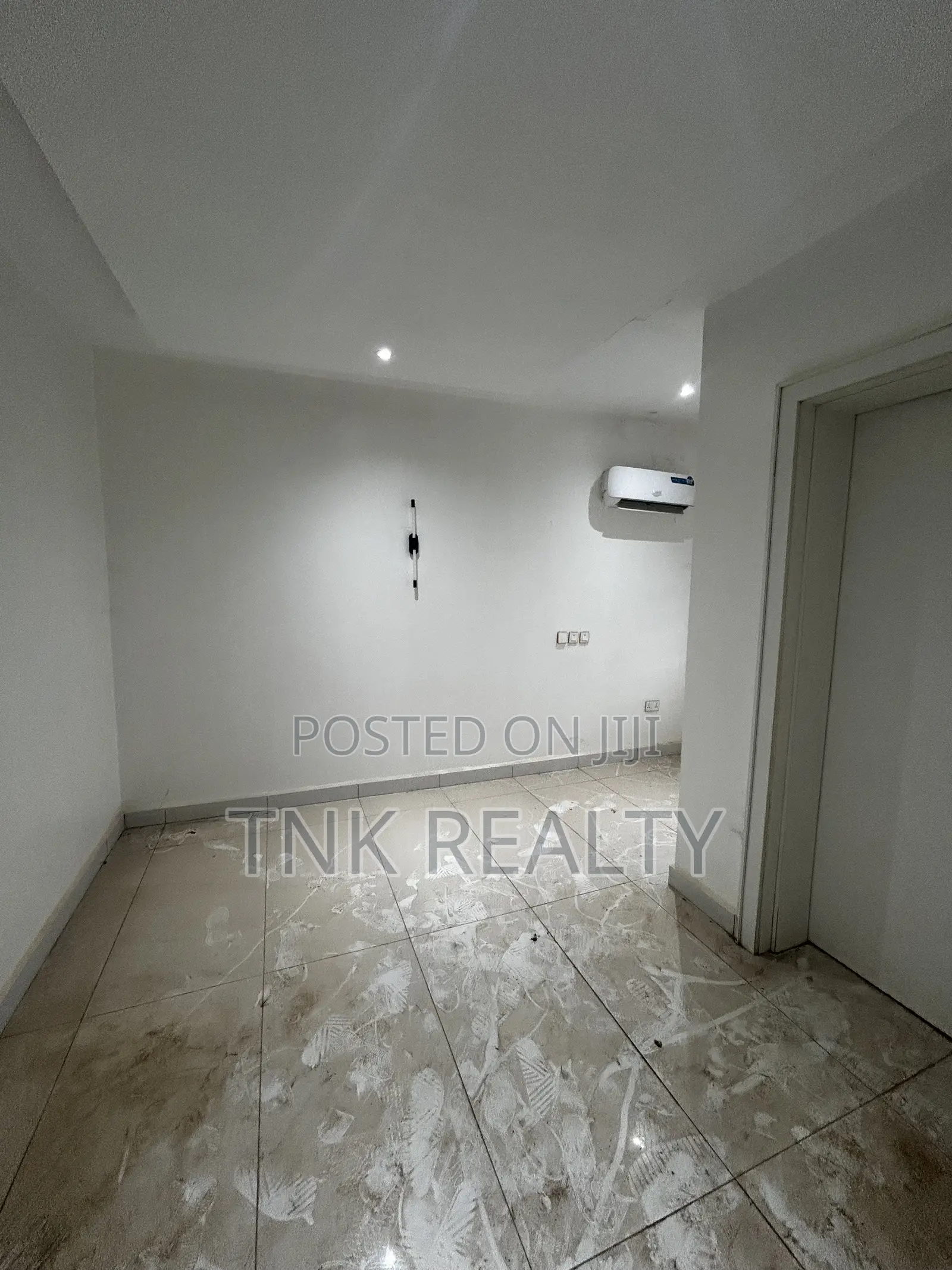 Furnished 4bdrm Townhouse / Terrace in Mabushi for rent