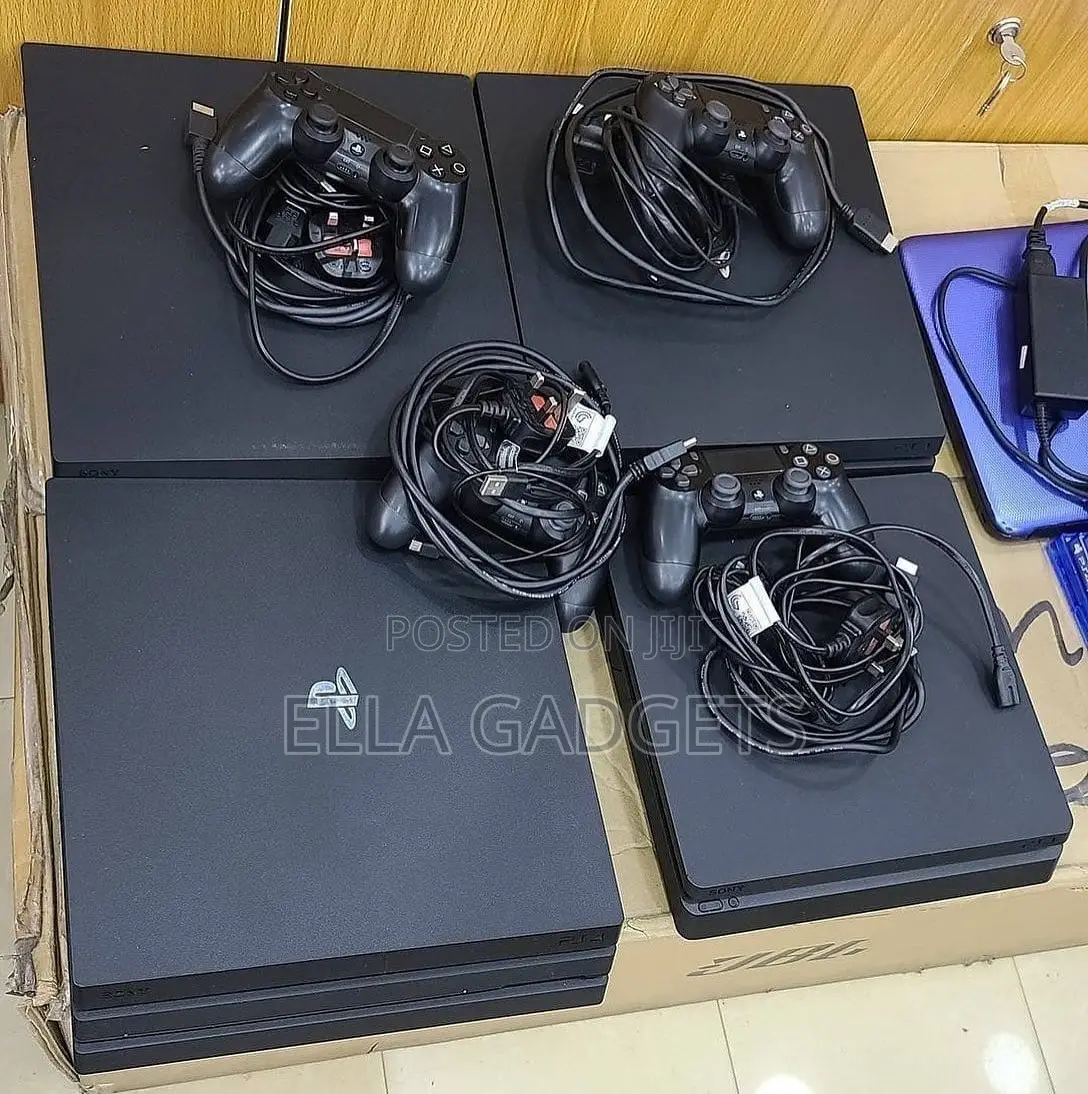 Uk  Used Ps4 Slim With 2 Pads and Accessories(no Games)