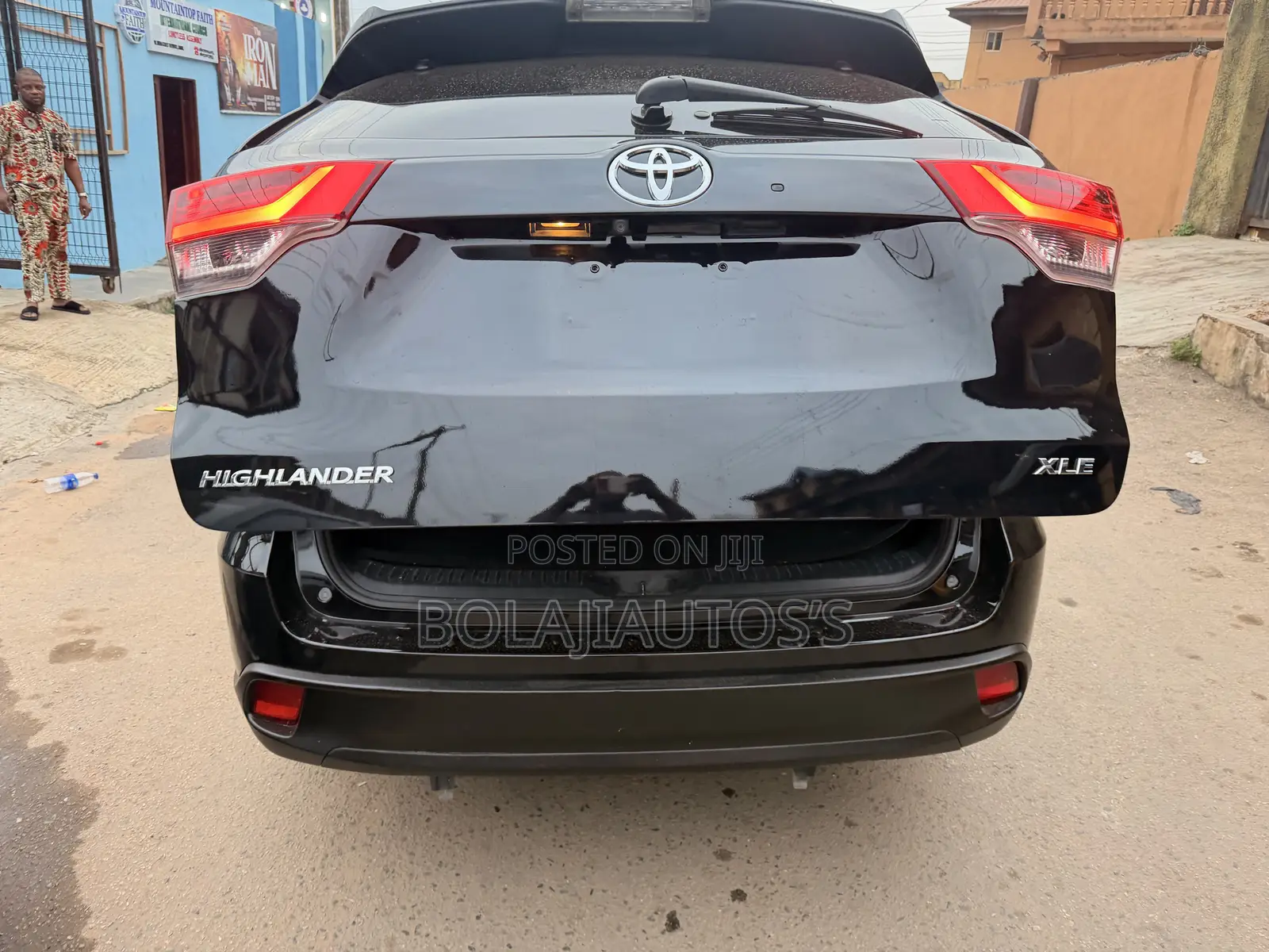 Toyota Highlander XLE 4x4 V6 (3.5L 6cyl 8A) 2017 Black
