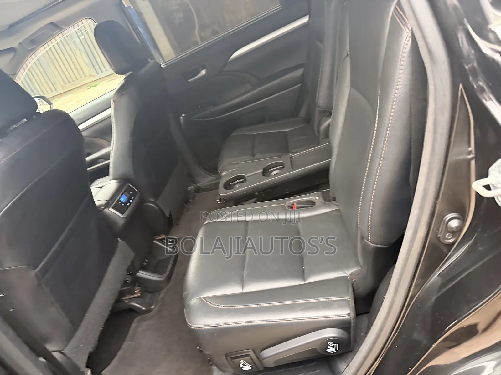 Toyota Highlander XLE 4x4 V6 (3.5L 6cyl 8A) 2017 Black