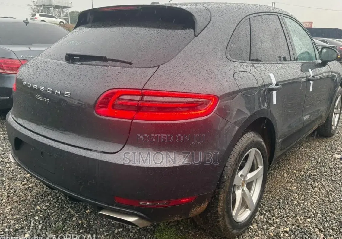 Porsche Macan Sport Edition 2018 Black