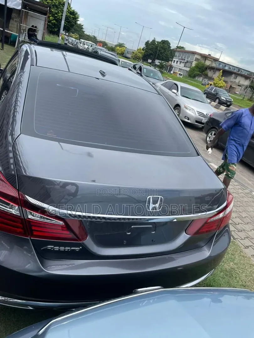 Honda Accord 2016 Gray