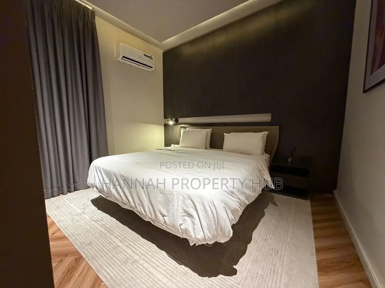 New Uniquely Designed 2 Bedroom Apartment With Pool and Ps5